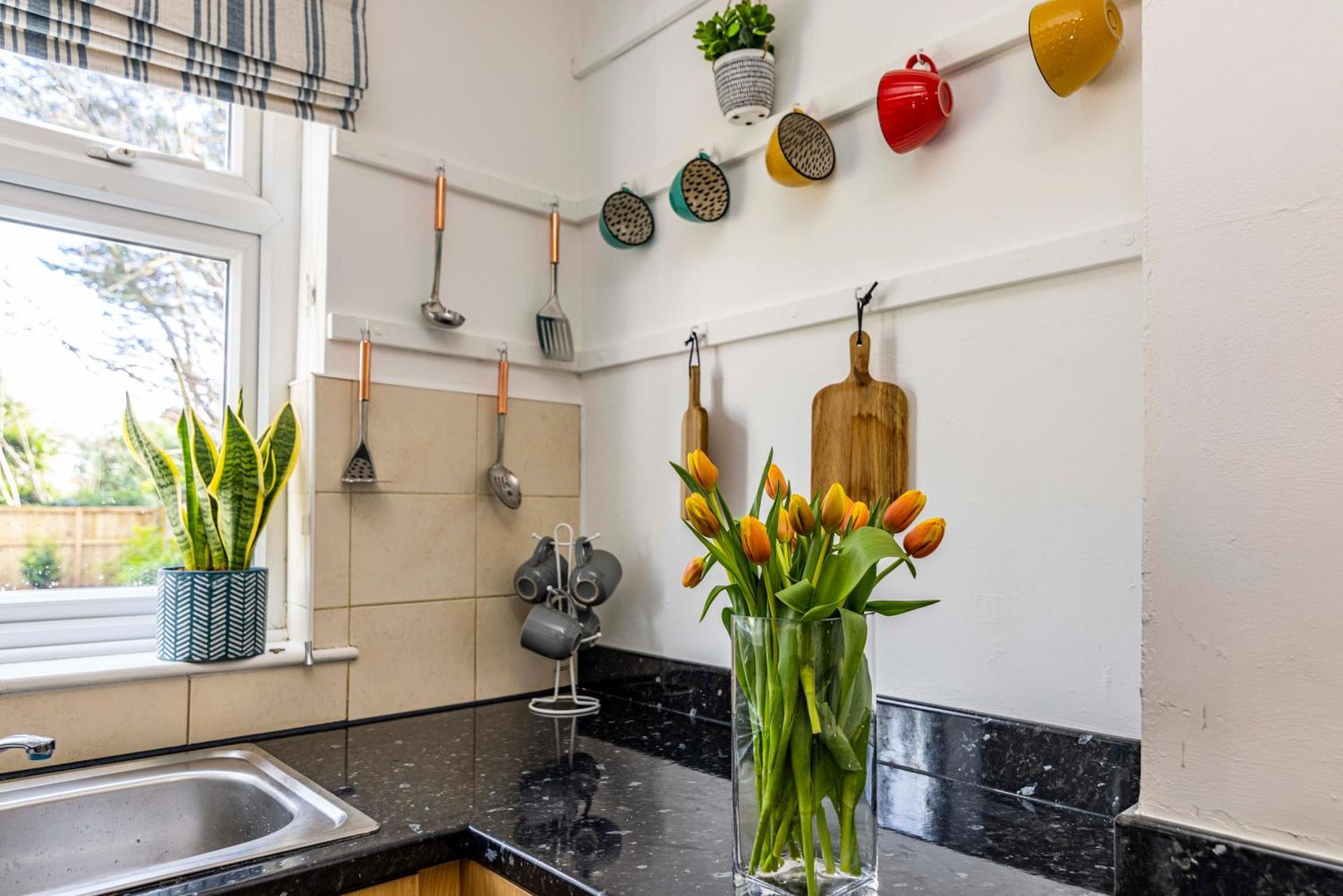 Lovely 4Bdr Home- Off Street Parking Sleeps 7 Nottingham Exterior photo