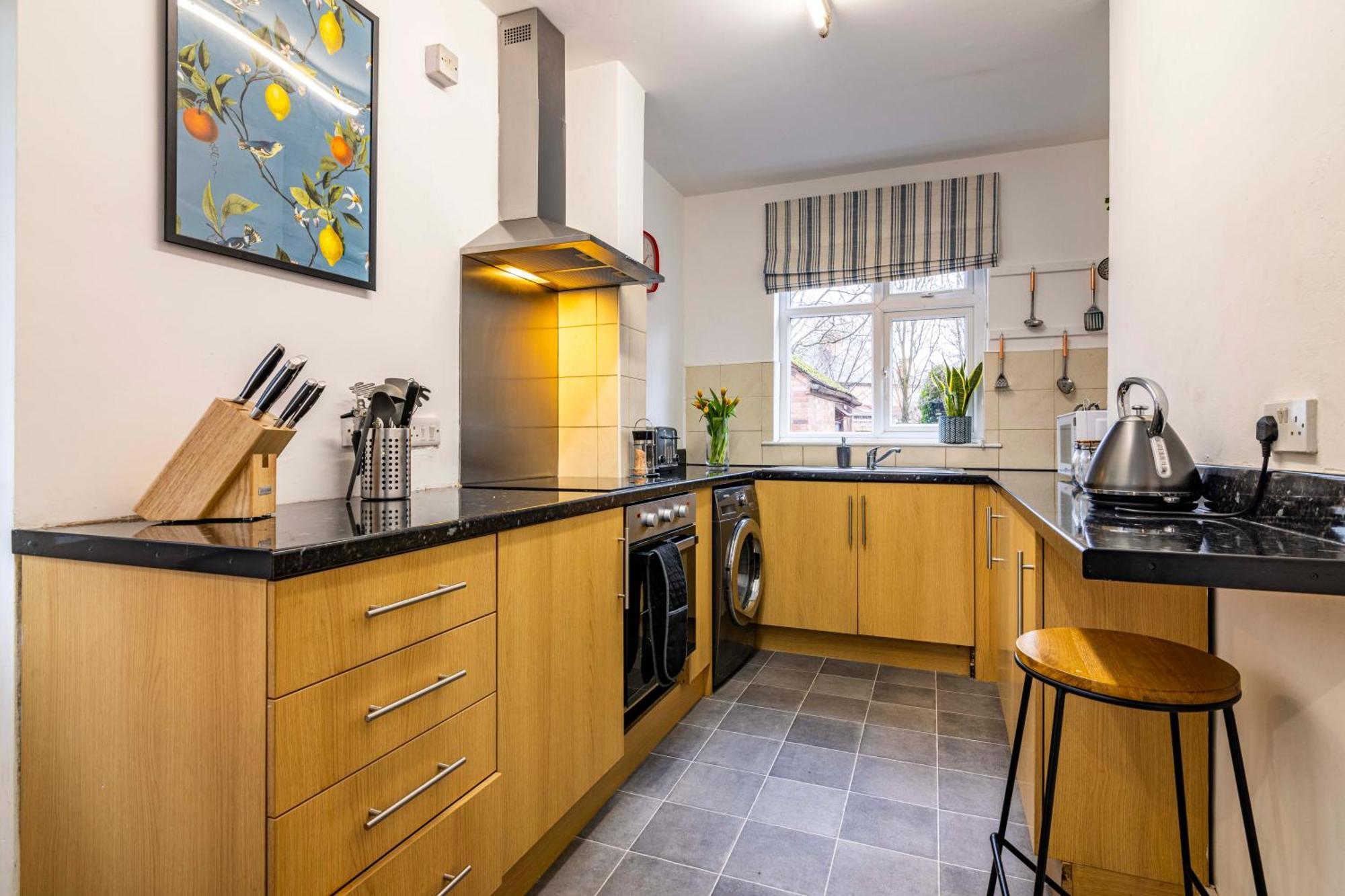 Lovely 4Bdr Home- Off Street Parking Sleeps 7 Nottingham Exterior photo