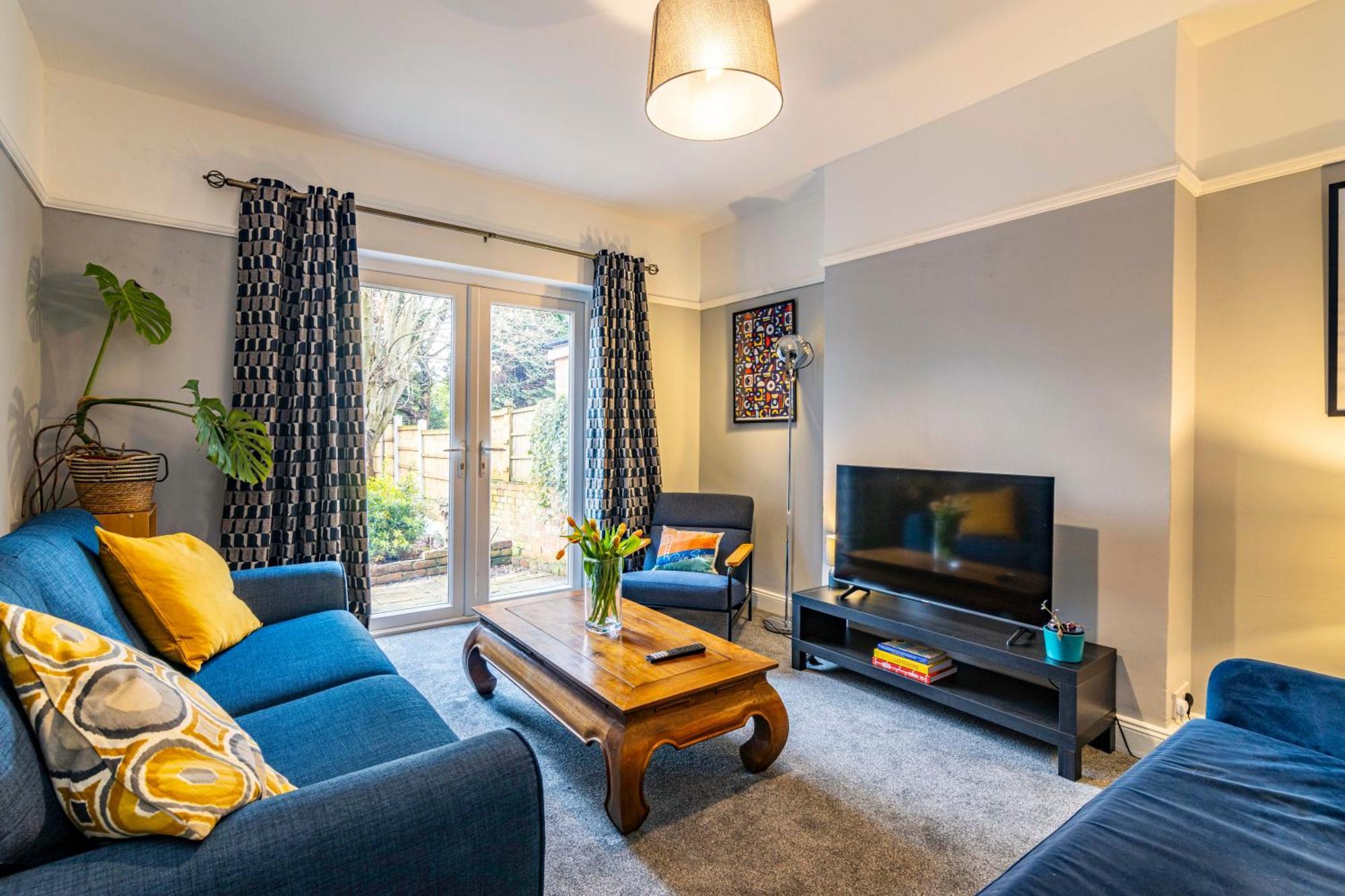 Lovely 4Bdr Home- Off Street Parking Sleeps 7 Nottingham Exterior photo