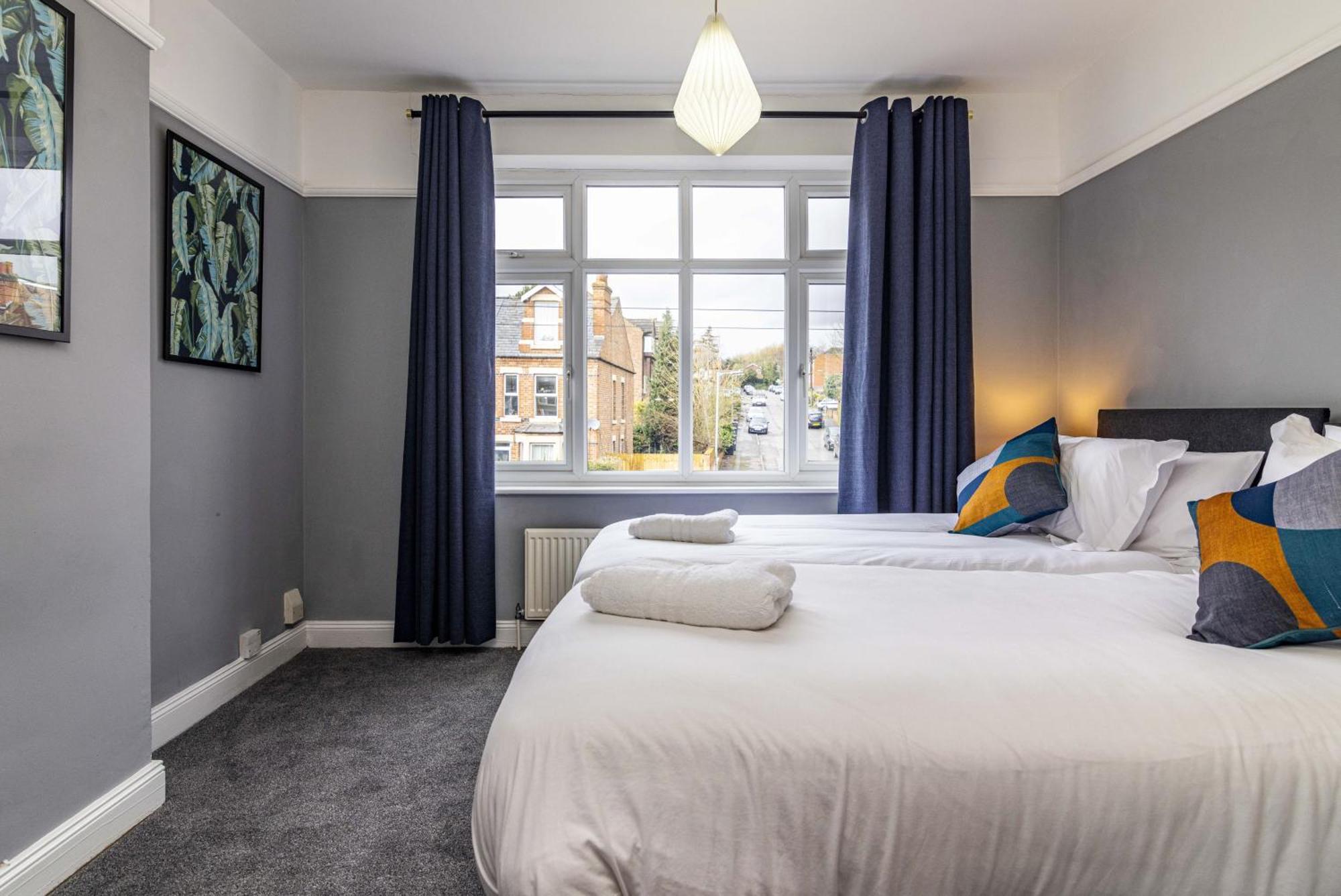 Lovely 4Bdr Home- Off Street Parking Sleeps 7 Nottingham Exterior photo